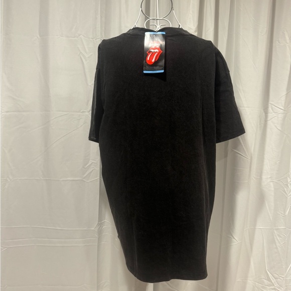 Rolling Stones Cherry Graphic Tee - Picture 2 of 2